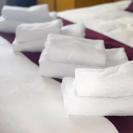 Logis Hotel-restaurant La Coupe D'or Отель