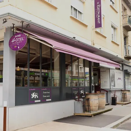 Отель Logis Hotel-restaurant La Coupe D'or