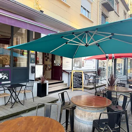 Logis Hotel-restaurant La Coupe D'or Hotel 3*