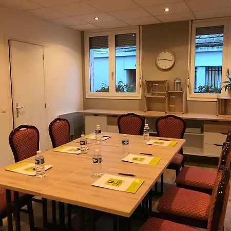 Logis Hotel-restaurant La Coupe D'or Отель Лизьё