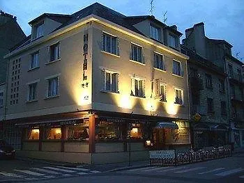 Отель Logis Hotel-restaurant La Coupe D'or Лизьё