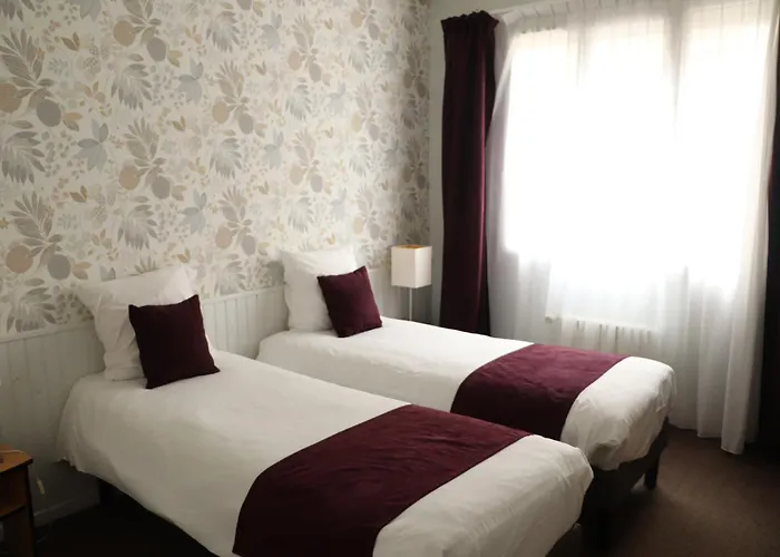 Hotell Logis Hotel-restaurant La Coupe D'or