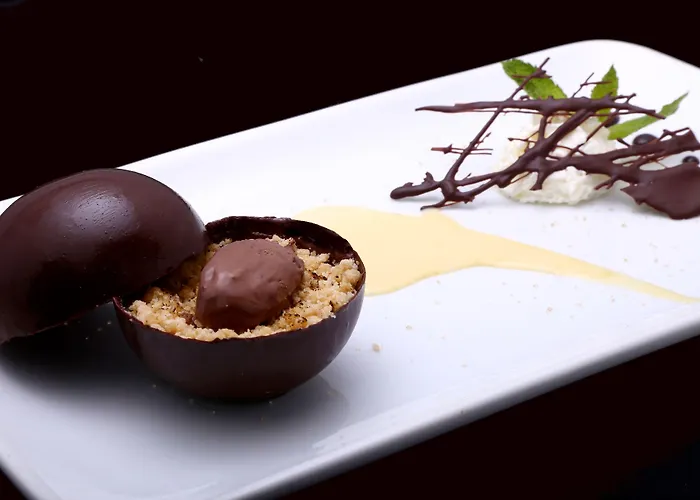 Logis Hotel-restaurant La Coupe D'or Hotel 3*