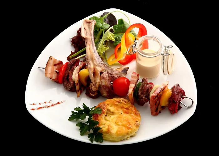 Logis Hotel-restaurant La Coupe D'or Hotell 3*