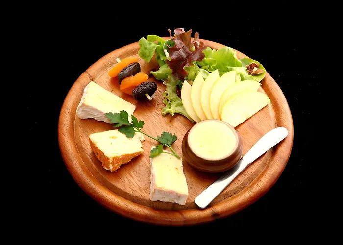 Logis Hotel-restaurant La Coupe D'or 3* Lisieux