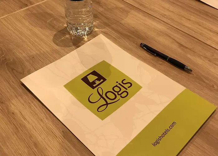 Hotell Logis Hotel-restaurant La Coupe D'or