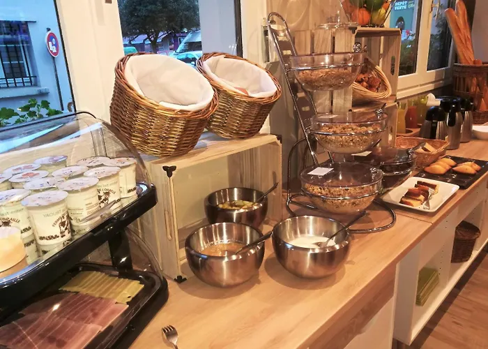 Logis Hotel-restaurant La Coupe D'or Lisieux