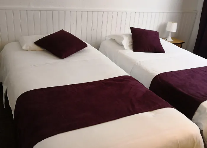 Hotel Logis Hotel-restaurant La Coupe D'or Lisieux